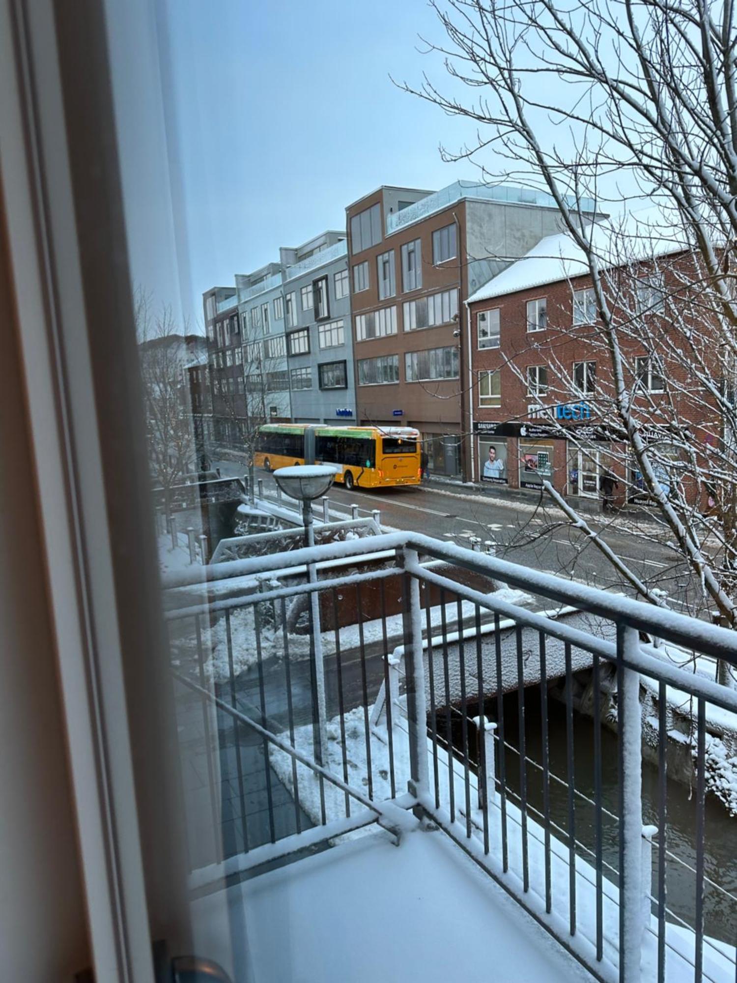37-1-4 City Apartment Daemningen Вайле Екстериор снимка